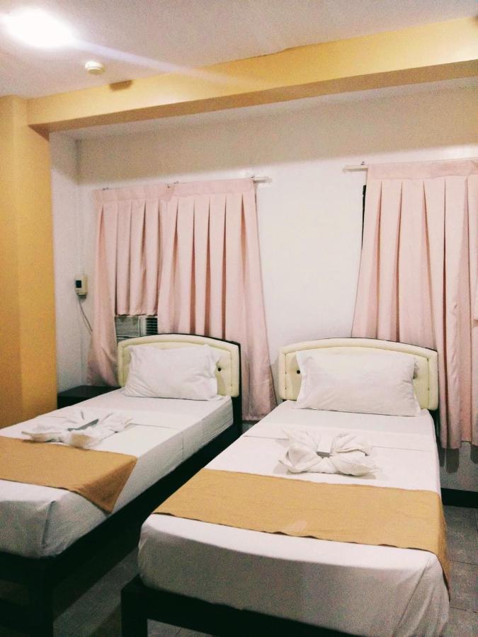 Amax Inn Cebu Mandaue City Exterior foto