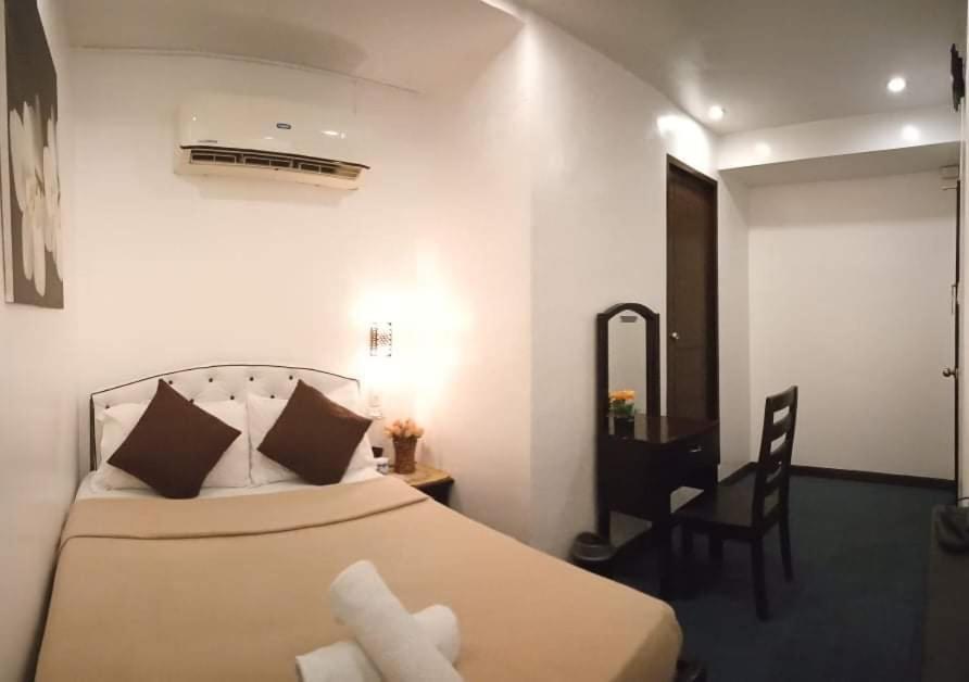 Amax Inn Cebu Mandaue City Exterior foto