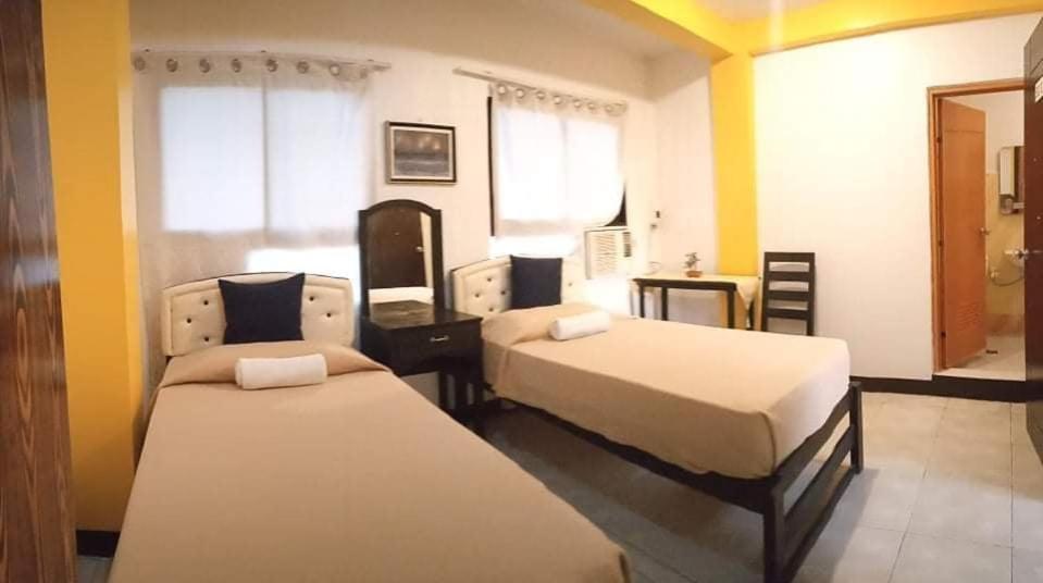 Amax Inn Cebu Mandaue City Exterior foto