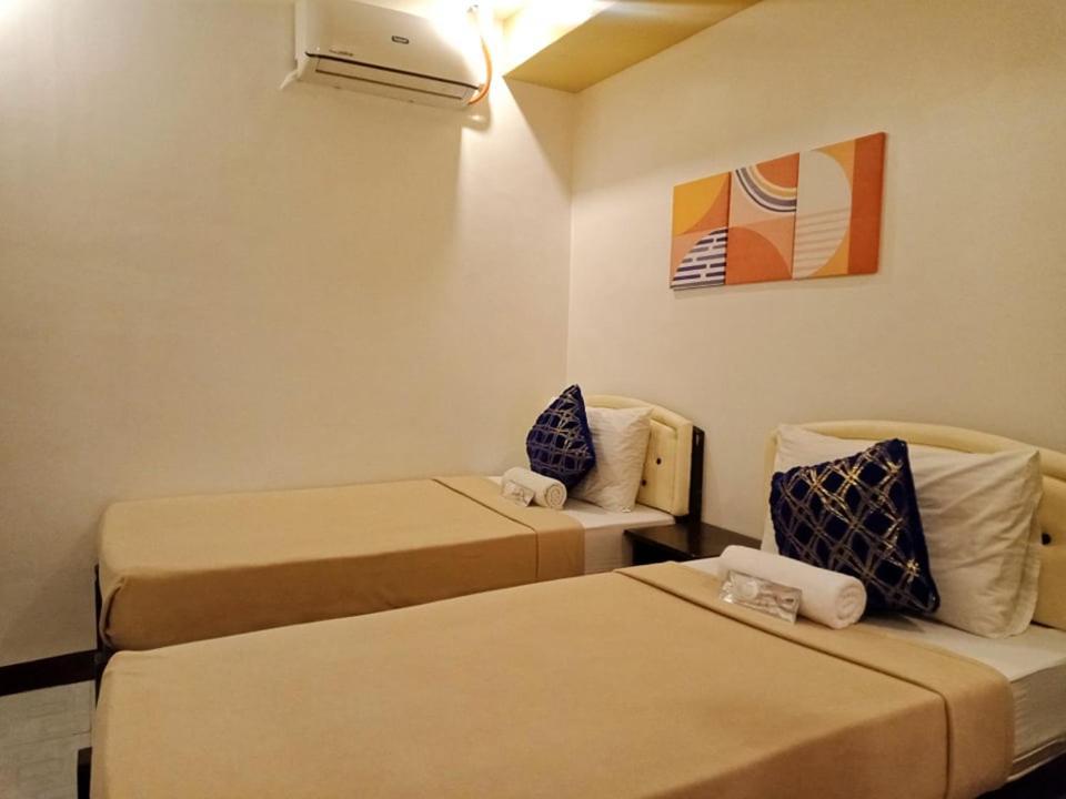 Amax Inn Cebu Mandaue City Exterior foto