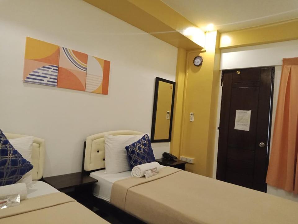 Amax Inn Cebu Mandaue City Exterior foto