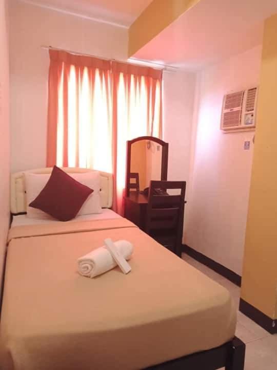 Amax Inn Cebu Mandaue City Exterior foto