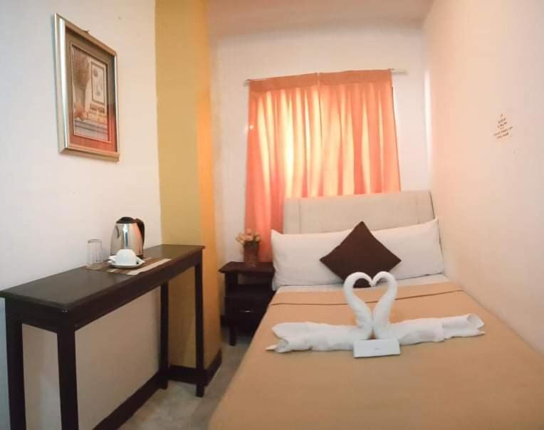 Amax Inn Cebu Mandaue City Exterior foto